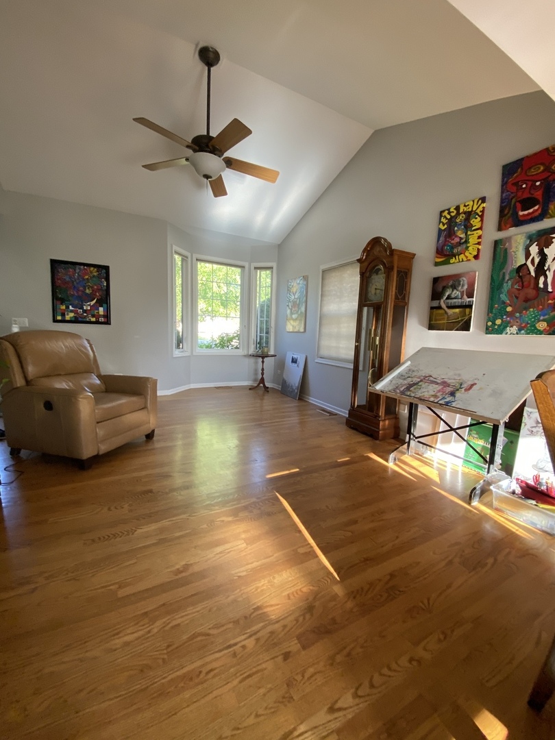 807 Ridge Avenue Wauconda, IL 60084 - Photo 5 of 33