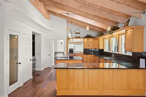$7,800,000 | 9450 La Jolla Farms Road, La Jolla, CA 92037