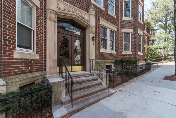 16 Warwick Road, Unit 1 Brookline, MA 02445 - Photo 19 of 19 Gallery Image 19