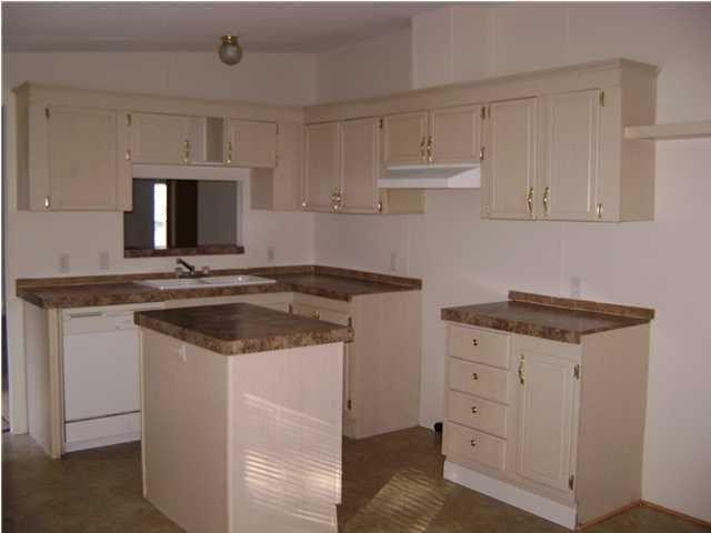 1325 Martin Road DeFuniak Springs, FL 32433 - Photo 8 of 13 Weekley Kitchen