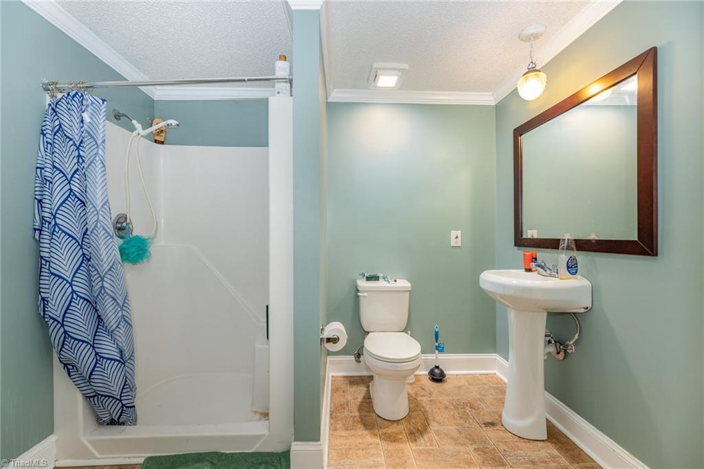 2651 Wallingford Road Northeast Winston-Salem, NC 27101 - Photo 19 of 28