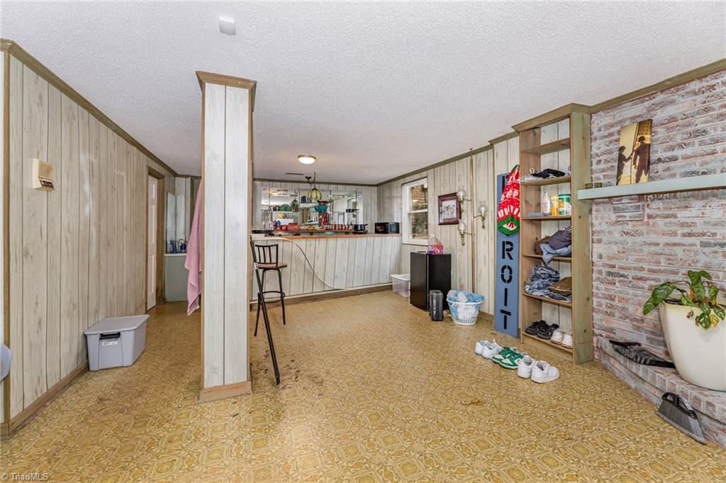 2651 Wallingford Road Northeast Winston-Salem, NC 27101 - Photo 20 of 28