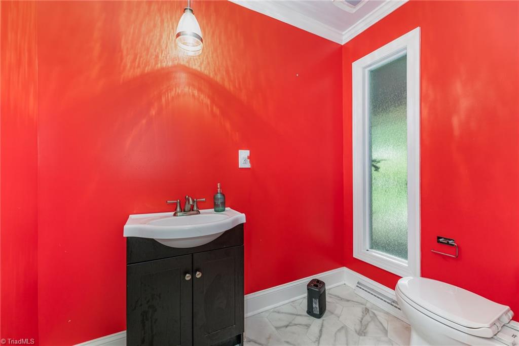 2651 Wallingford Road Northeast Winston-Salem, NC 27101 - Photo 9 of 28