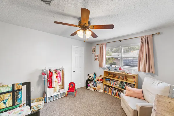 $275,000 | 1003 Virginia Street, Edna, TX 77957