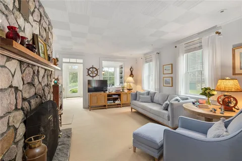 $1,995,000 | 19 Teal Drive, South Kingstown, RI 02879
