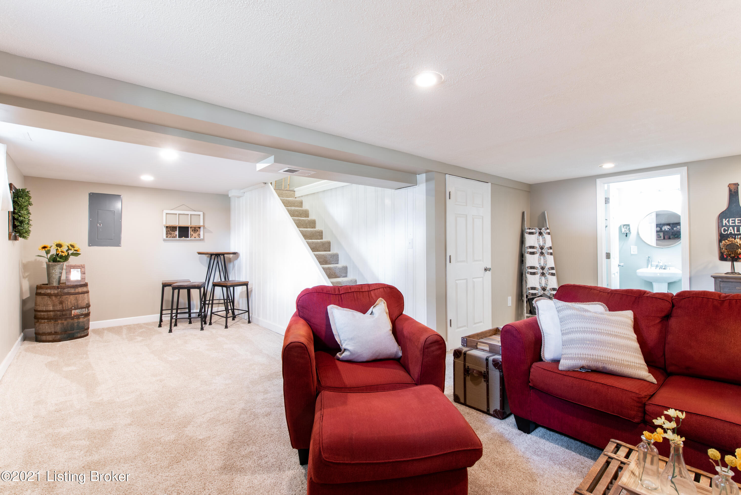 3733 Rouge Way Louisville, KY 40218 - Photo 21 of 35 9463