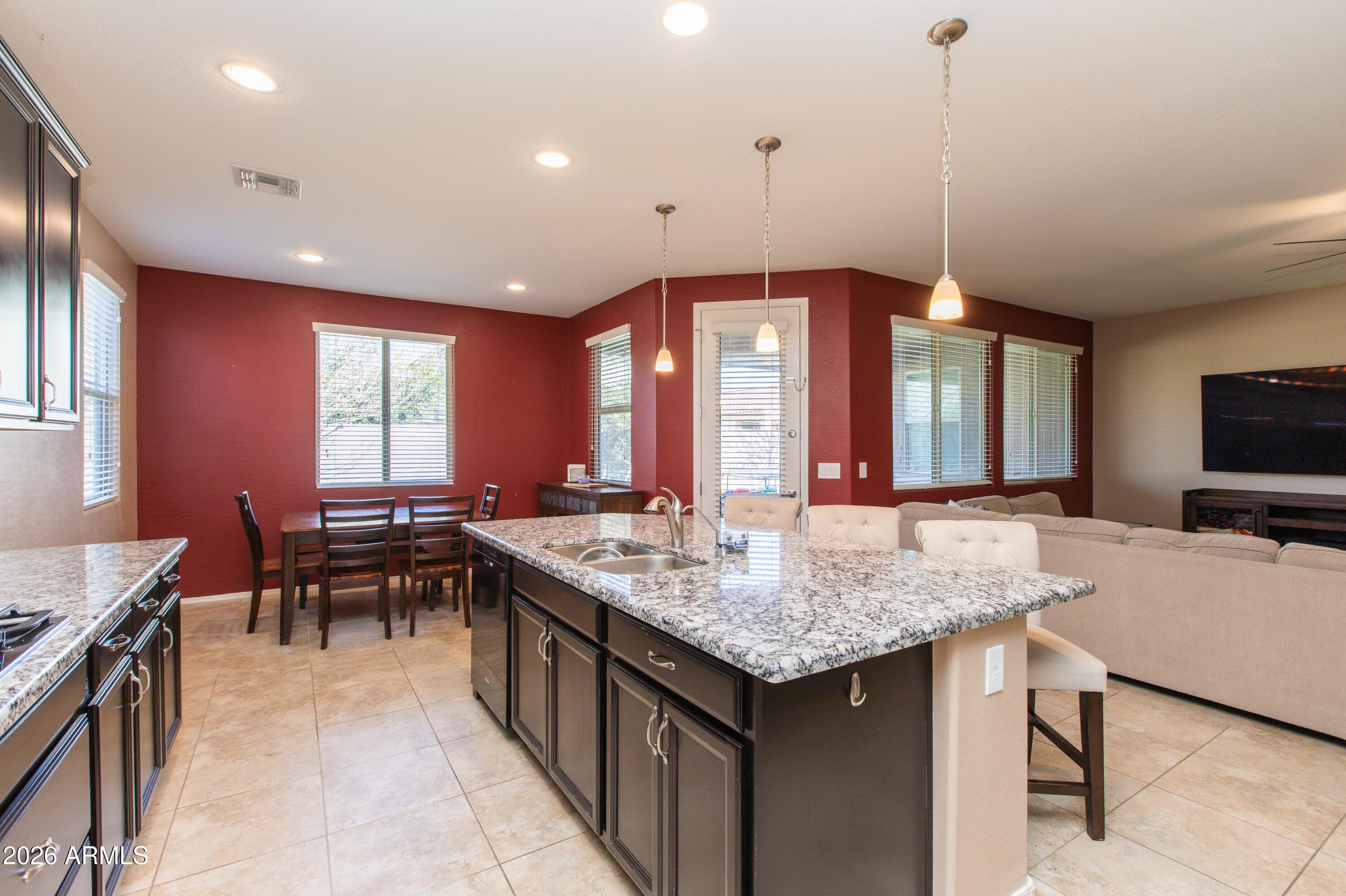 2024 West Rains Way San Tan Valley, AZ 85144 - Photo 23 of 71 Ktch-6