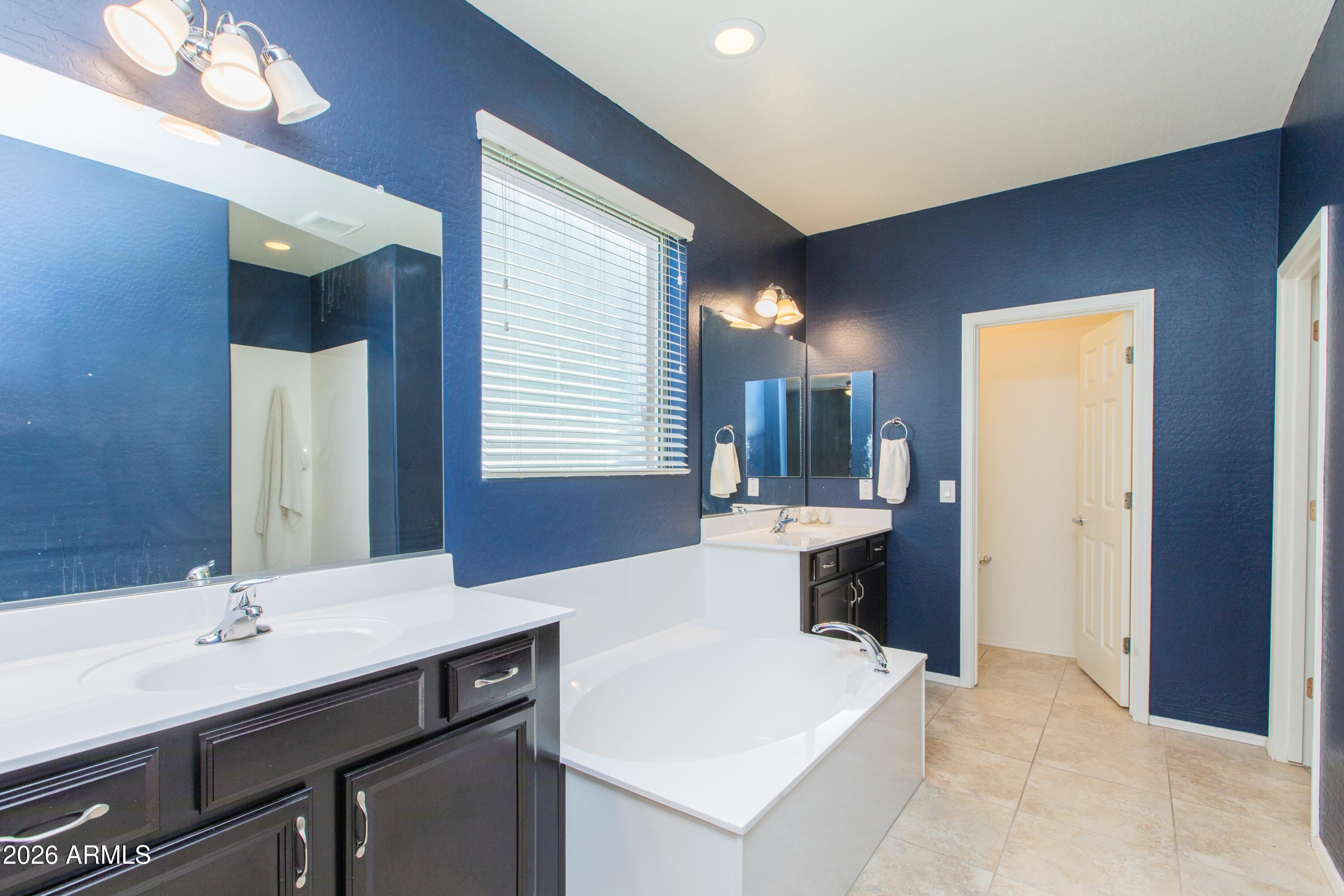 2024 West Rains Way San Tan Valley, AZ 85144 - Photo 37 of 71 PriBth-2