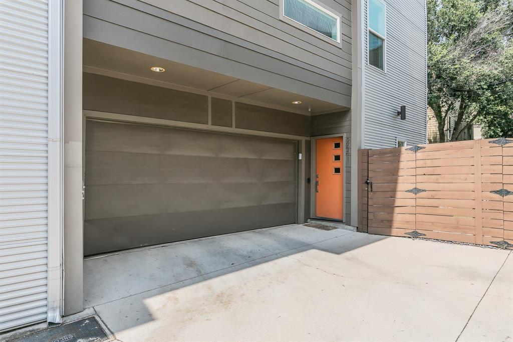 2441 Thatcher Drive Dallas, TX 75206 - Photo 33 of 35