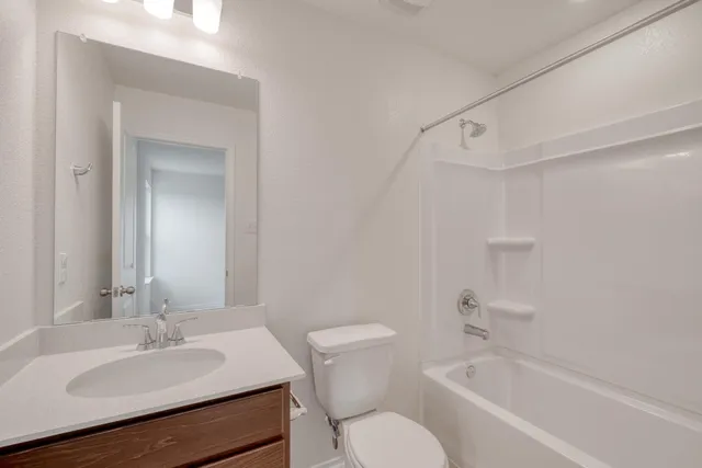 $318,849 | 256 Feathers Street, Jarrell, TX 76537