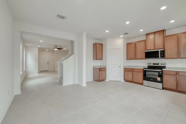 $318,849 | 256 Feathers Street, Jarrell, TX 76537