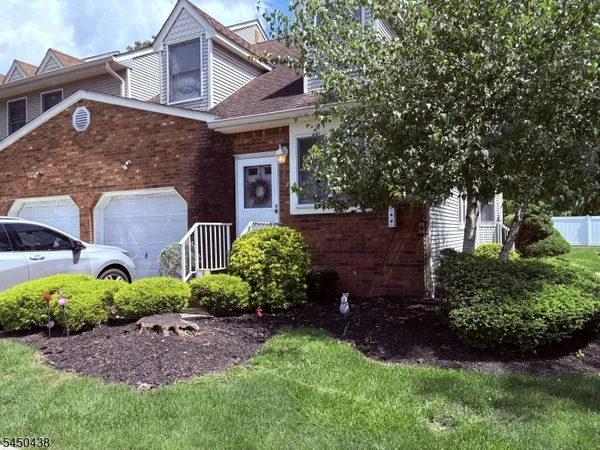 $3,500 | 675 Raritan Road, Unit 13, Clark, NJ 07066