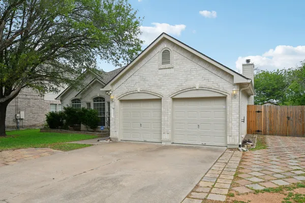 $1,850 | 17917 Worley Drive, Pflugerville, TX 78660