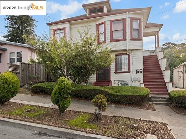 $2,699 | 1655 East 32nd Street, Unit 1655, Oakland, CA 94602