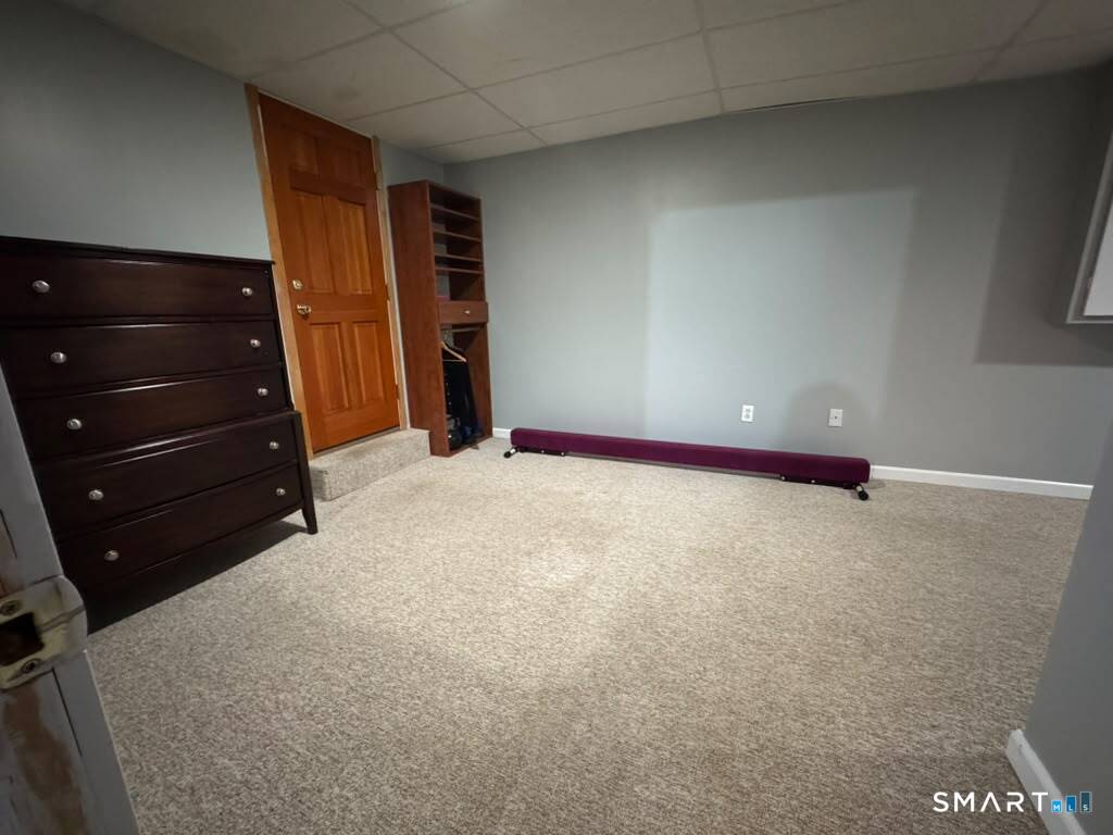 681 Jennings Road Fairfield, CT 06824 - Photo 27 of 36 Gallery Image 27
