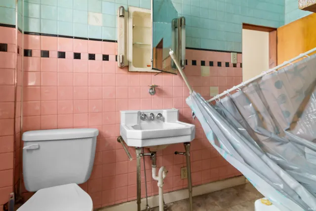 $68,000 | 425 East Bradford Street, Marion, IN 46952