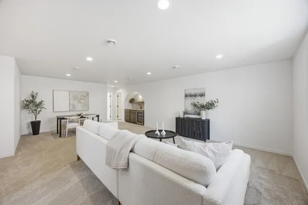 $879,900 | 1572 75th Avenue South, Fargo, ND 58104