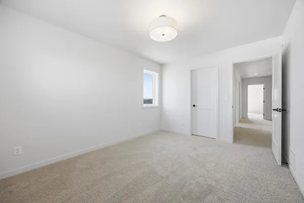 $879,900 | 1572 75th Avenue South, Fargo, ND 58104