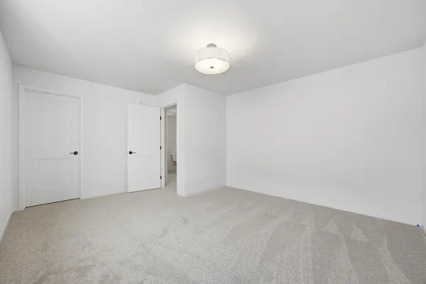 $879,900 | 1572 75th Avenue South, Fargo, ND 58104