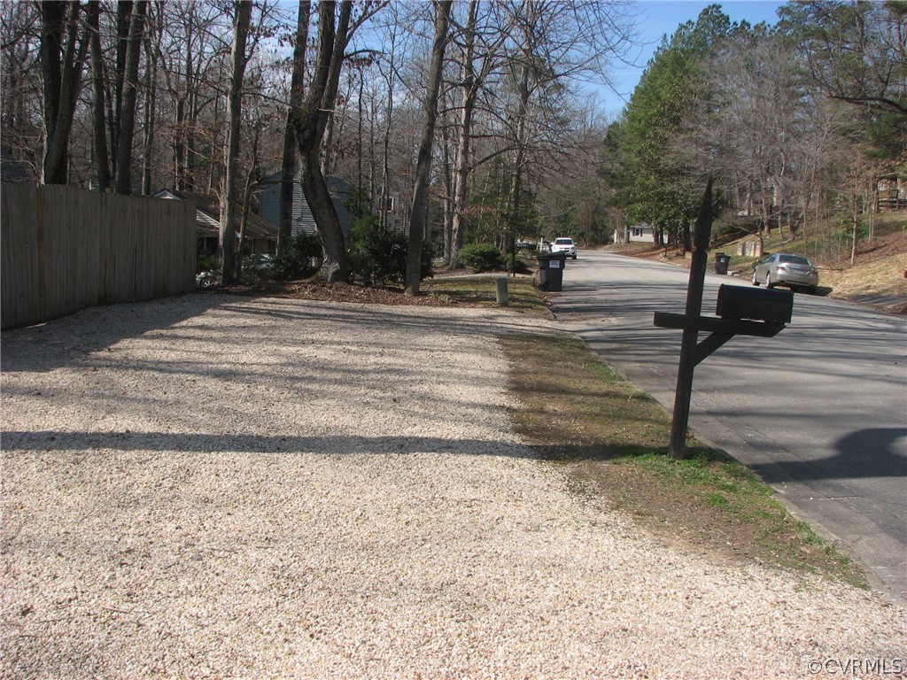10301 Natural Bridge Road Chesterfield, VA 23236 - Photo 18 of 18 Round About Driveway