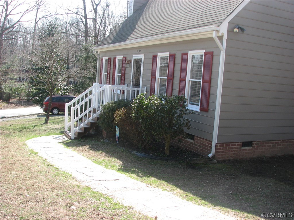 10301 Natural Bridge Road Chesterfield, VA 23236 - Photo 3 of 18 Side View of Home