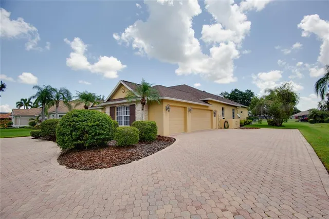 $4,600 | 9996 Cherry Hills Ave Circle, Bradenton, FL 34202