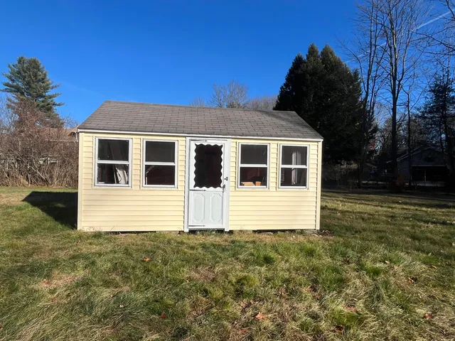 $299,900 | 10 Kasseys Way, Unit 1, Westbrook, ME 04092