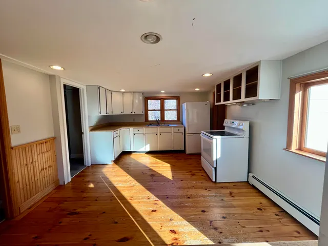 $299,900 | 10 Kasseys Way, Unit 1, Westbrook, ME 04092