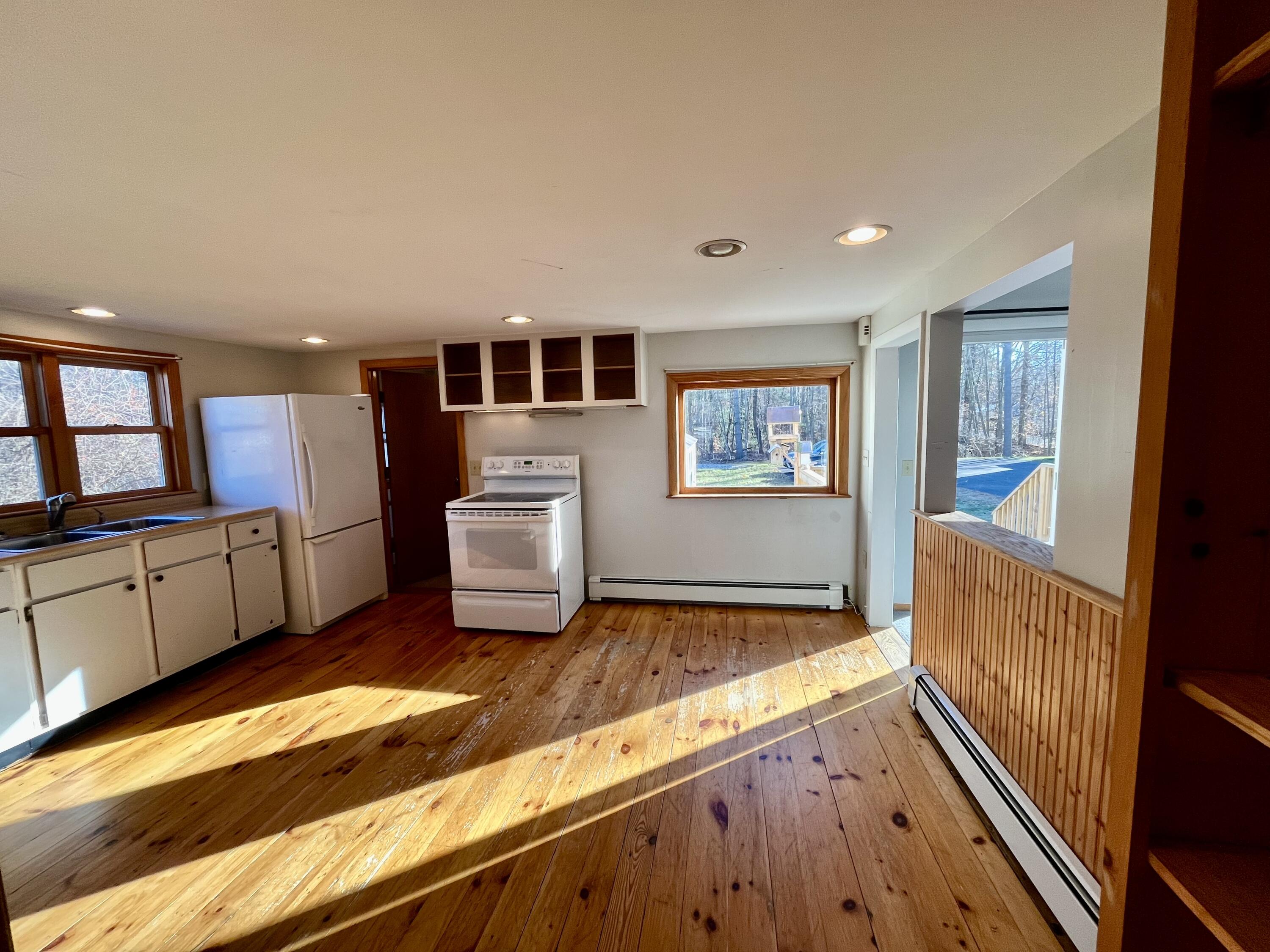 10 Kasseys Way, Unit 1 Westbrook, ME 04092 - Photo 8 of 24 Kitchen