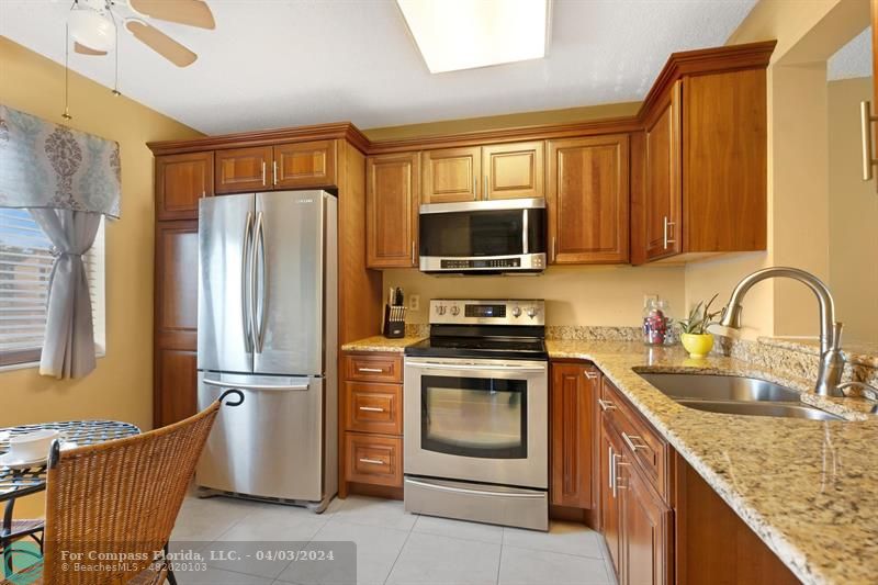 7760 Northwest 50th St Unit 402  