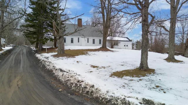 $999,000 | 20 Finkel Road, Wardsboro, VT 05355