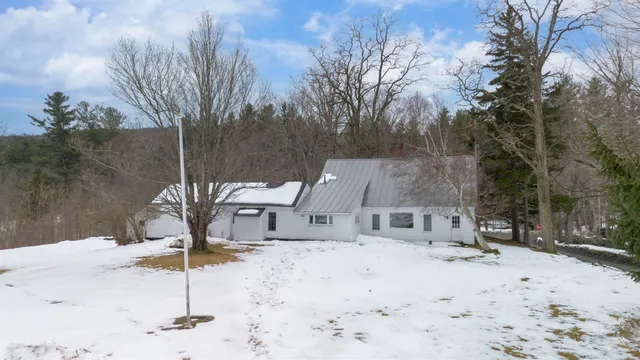 $999,000 | 20 Finkel Road, Wardsboro, VT 05355
