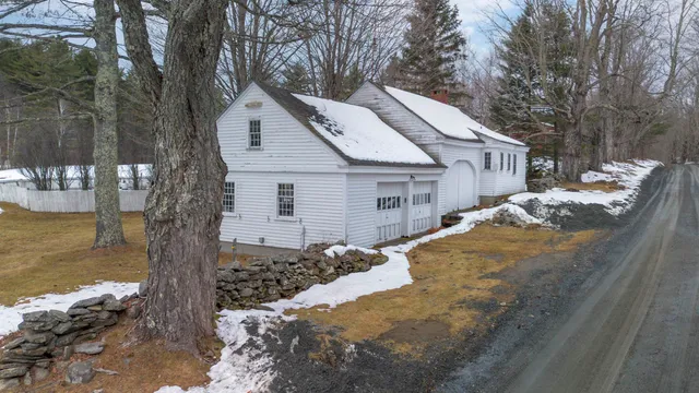 $999,000 | 20 Finkel Road, Wardsboro, VT 05355