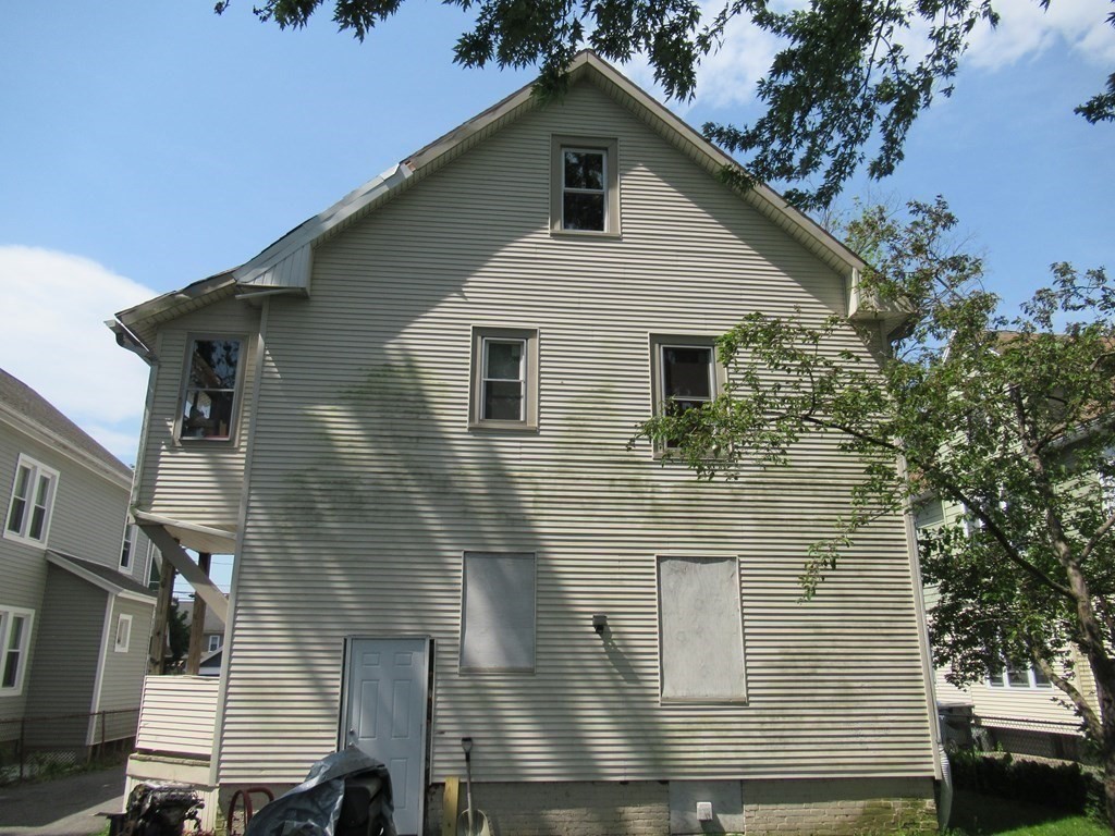 61-63 Draper Street Springfield, MA 01108 - Photo 18 of 23