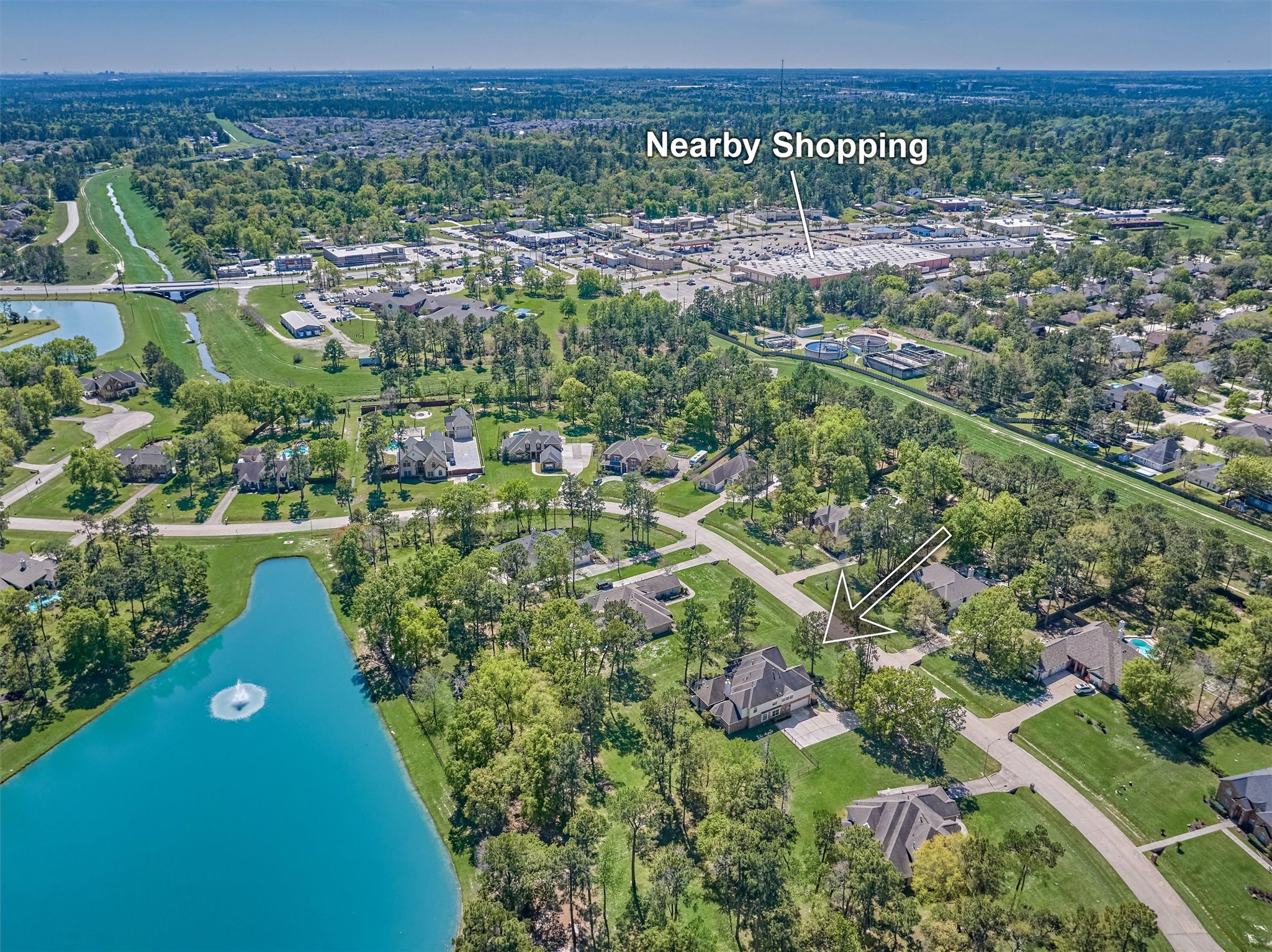 30202 West Legends Trail Drive Spring, TX 77386 - Photo 5 of 50 Located just minutes from Rayford Road the property offers unparalleled conveinance with an abundance of shopping, dining and it is close to major highways including The Grand Parkway, I-45 , The International airport The Woodlands Mall.