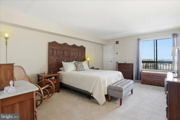$320,000 | 6300 Stevenson Avenue, Unit 1122, Alexandria, VA 22304