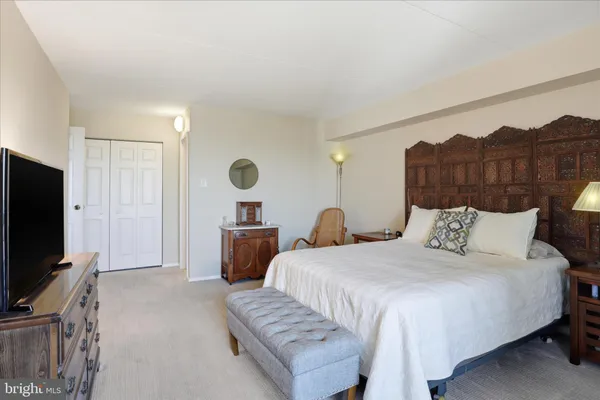 $320,000 | 6300 Stevenson Avenue, Unit 1122, Alexandria, VA 22304