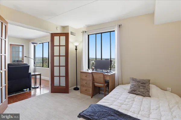 $320,000 | 6300 Stevenson Avenue, Unit 1122, Alexandria, VA 22304