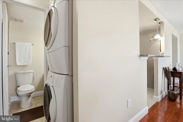 $320,000 | 6300 Stevenson Avenue, Unit 1122, Alexandria, VA 22304