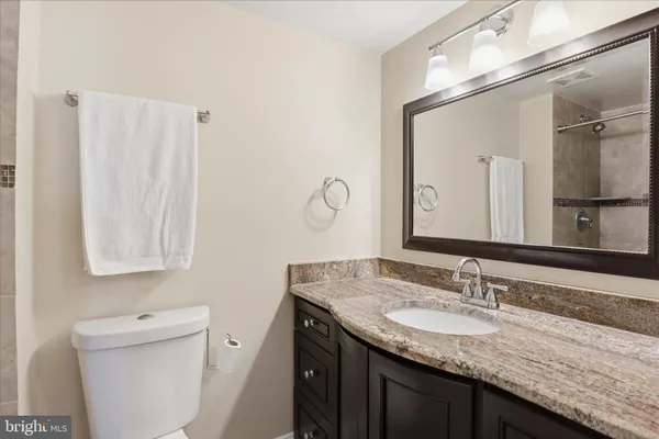 $320,000 | 6300 Stevenson Avenue, Unit 1122, Alexandria, VA 22304