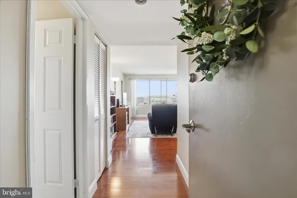 $320,000 | 6300 Stevenson Avenue, Unit 1122, Alexandria, VA 22304