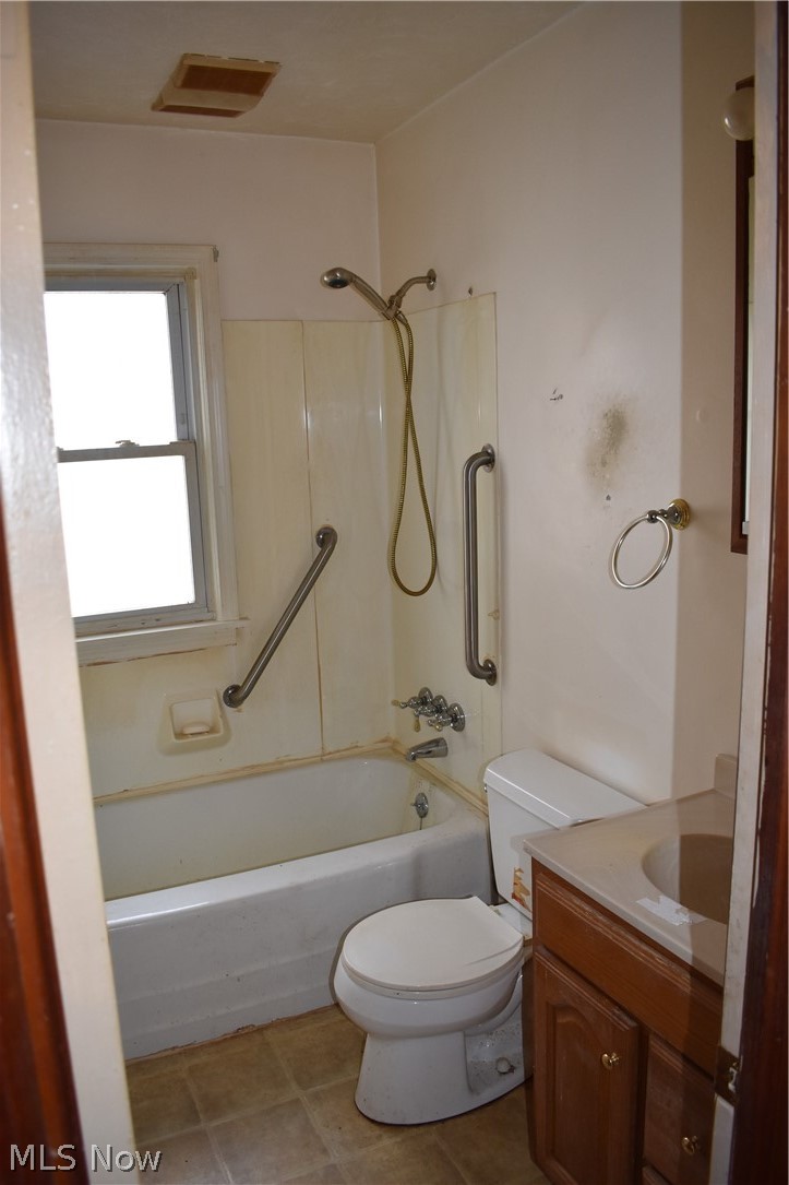 311 Quentin Road Eastlake, OH 44095 - Photo 9 of 13