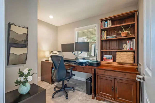 $262,000 | 935 La Posada Drive, Unit 148, Austin, TX 78752