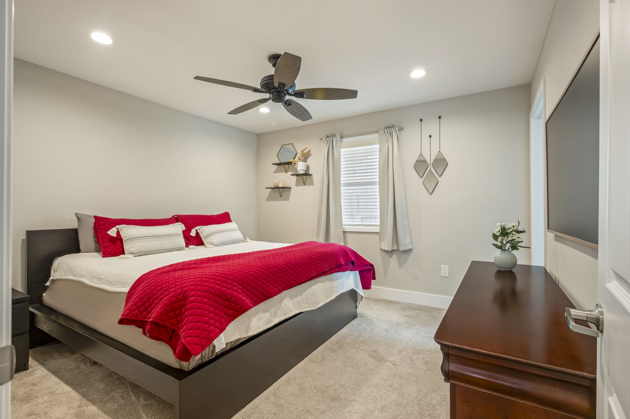 935 La Posada Drive, Unit 148 Austin, TX 78752 - Photo 10 of 29