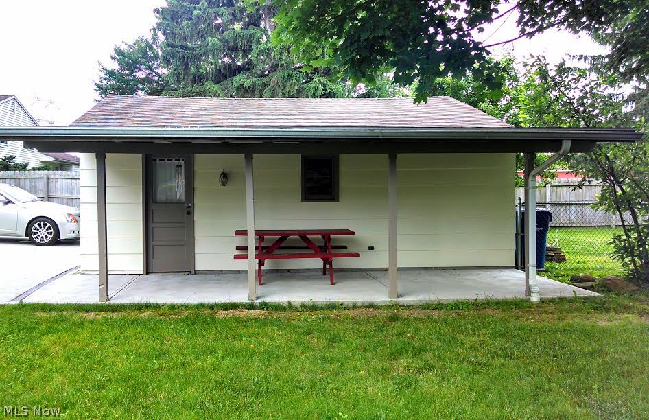 5940 Lear Nagle Road North Ridgeville, OH 44039 - Photo 19 of 25 Covered patio