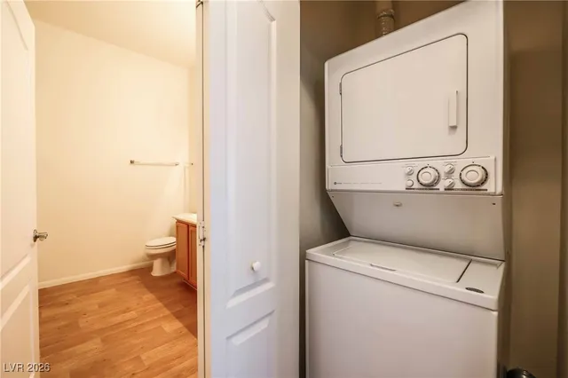 $1,500 | 2305 West Horizon Ridge Parkway, Unit 213, Henderson, NV 89052