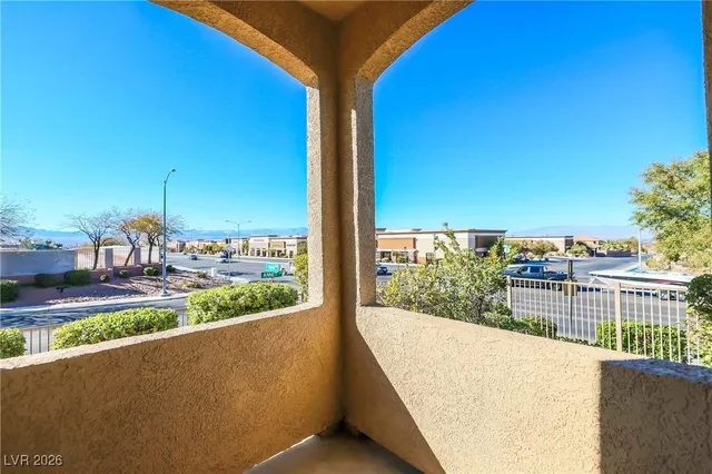 $1,500 | 2305 West Horizon Ridge Parkway, Unit 213, Henderson, NV 89052