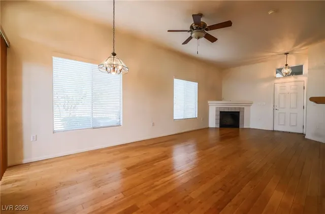 $1,500 | 2305 West Horizon Ridge Parkway, Unit 213, Henderson, NV 89052