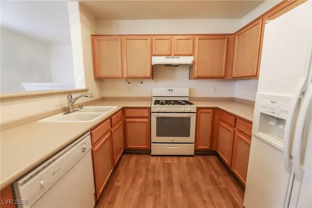 $1,500 | 2305 West Horizon Ridge Parkway, Unit 213, Henderson, NV 89052