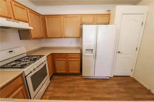 $1,500 | 2305 West Horizon Ridge Parkway, Unit 213, Henderson, NV 89052